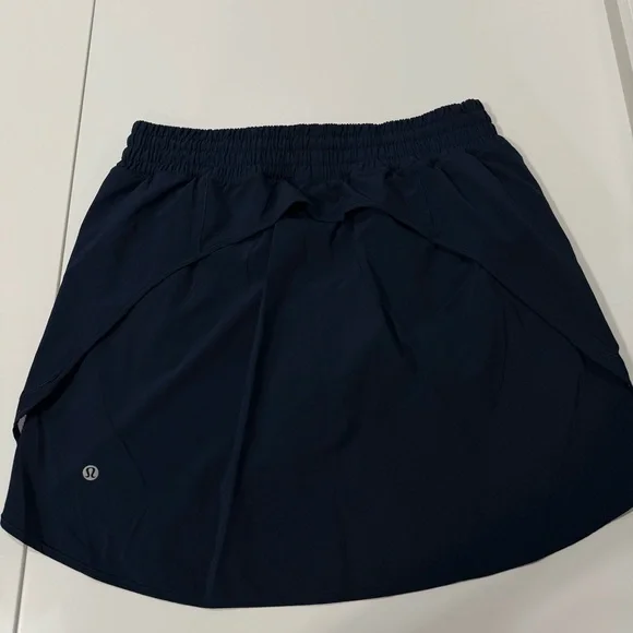 Lululemon Hotty Hot High-Rise Skirt *Long Size 10 - Picture 2 of 8